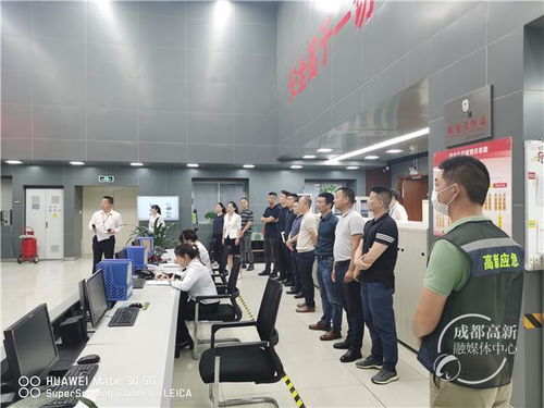 成都高新区举办“安全生产月”超大型商业综合体消防综合演练，筑牢商业综合体安全防线